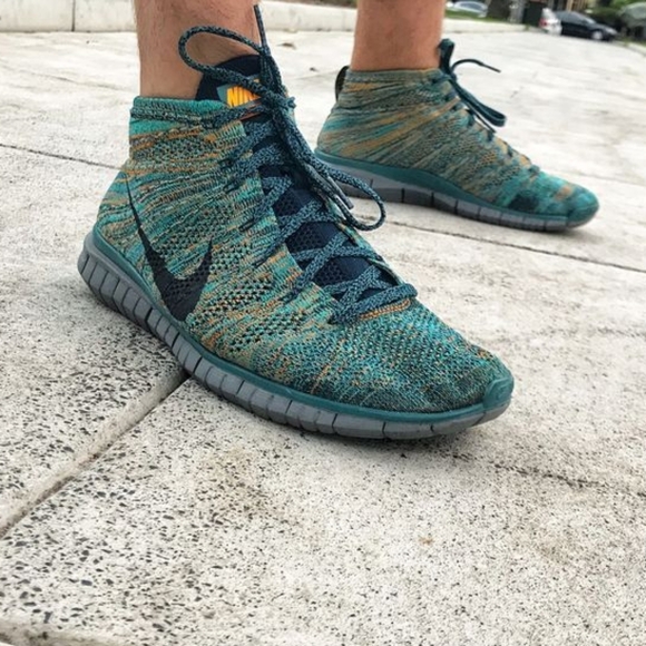 Nike Flyknit Chukka - Picture 1 of 13